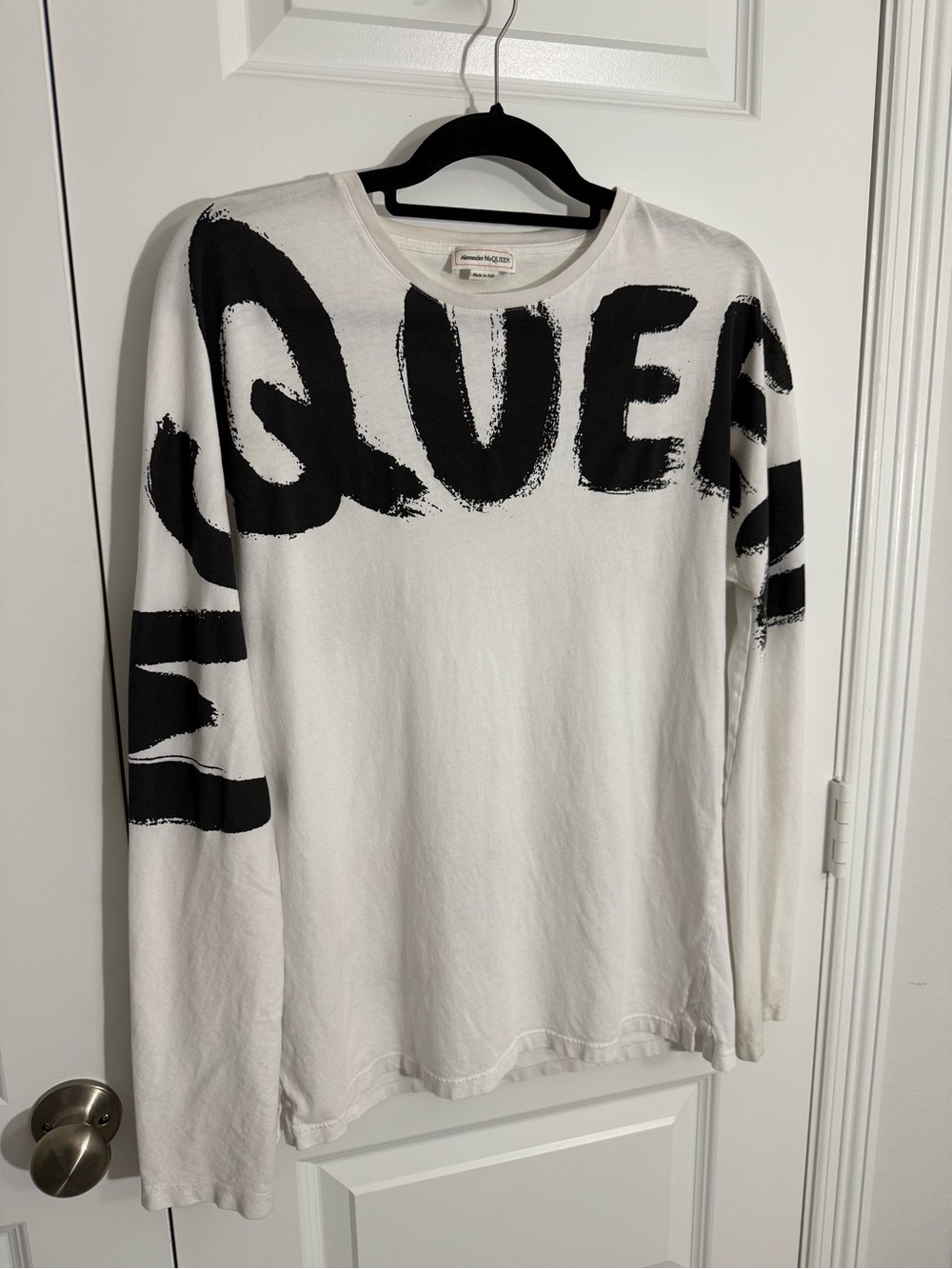 Alexander McQueen White & Black “QUEEN” Graphic Long Sleeve Top